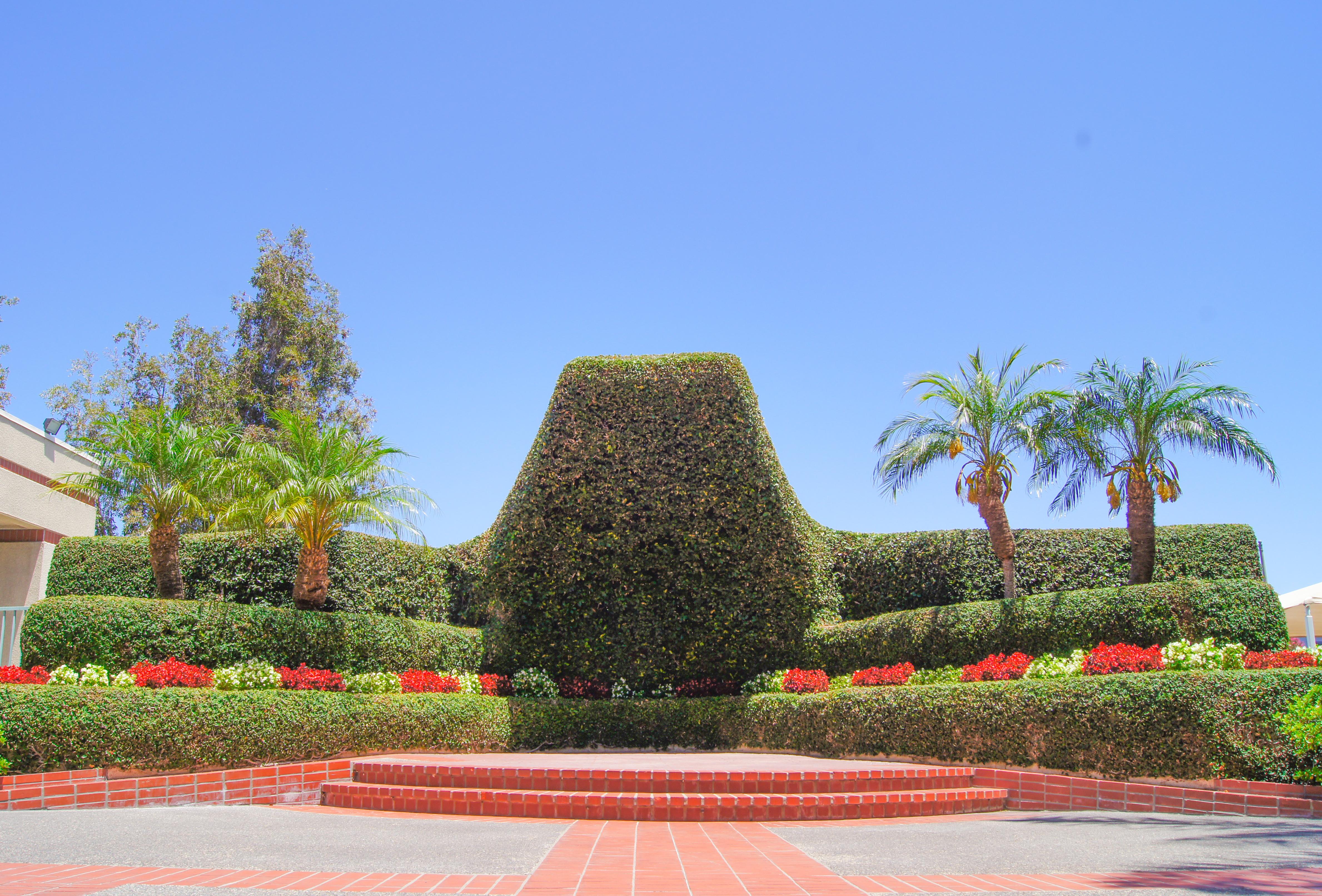 Airtel Plaza Hotel Los Angeles Exterior photo